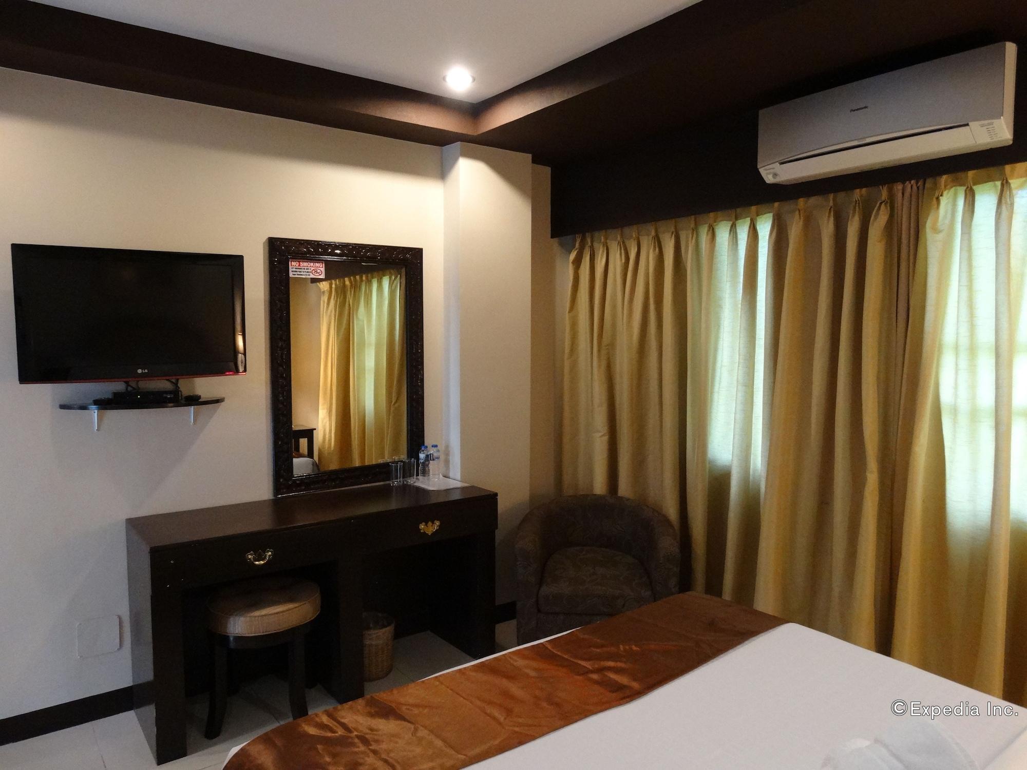 Peridot Suites Davao City Exteriör bild