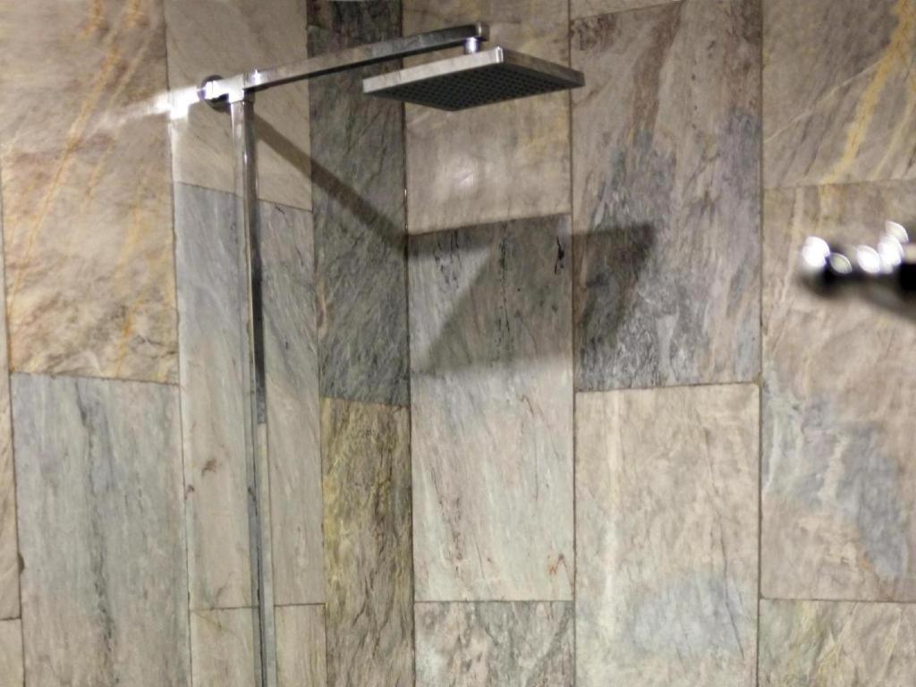 Peridot Suites Davao City Exteriör bild