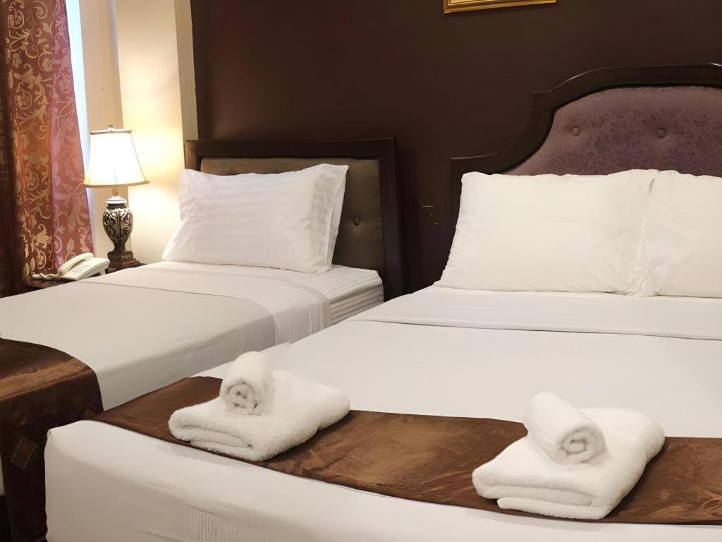 Peridot Suites Davao City Exteriör bild
