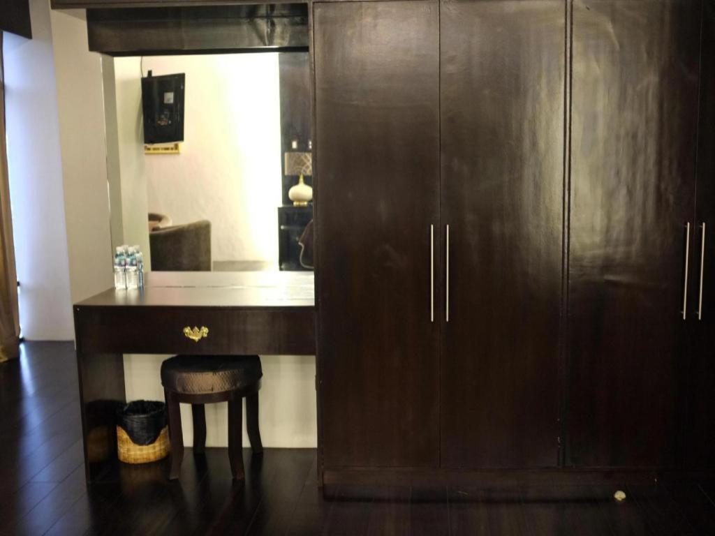 Peridot Suites Davao City Exteriör bild