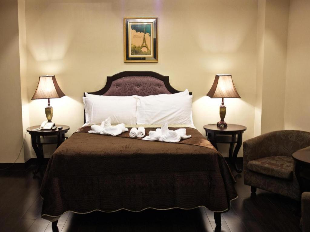Peridot Suites Davao City Exteriör bild