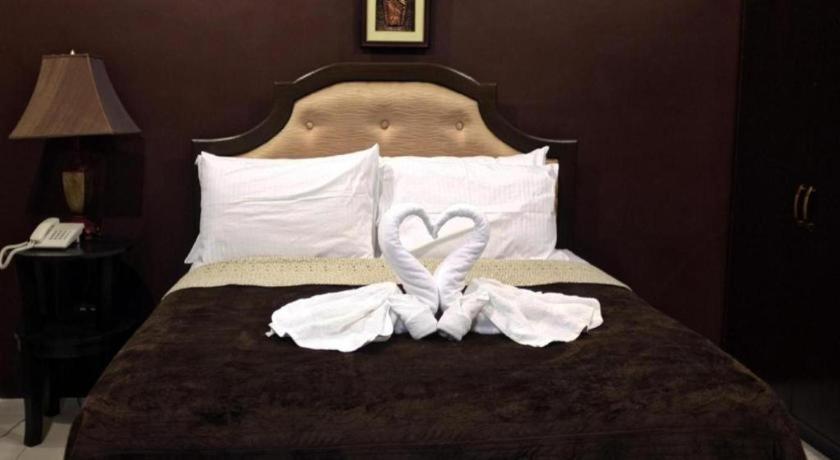 Peridot Suites Davao City Exteriör bild