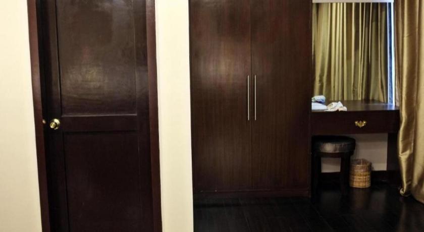 Peridot Suites Davao City Exteriör bild