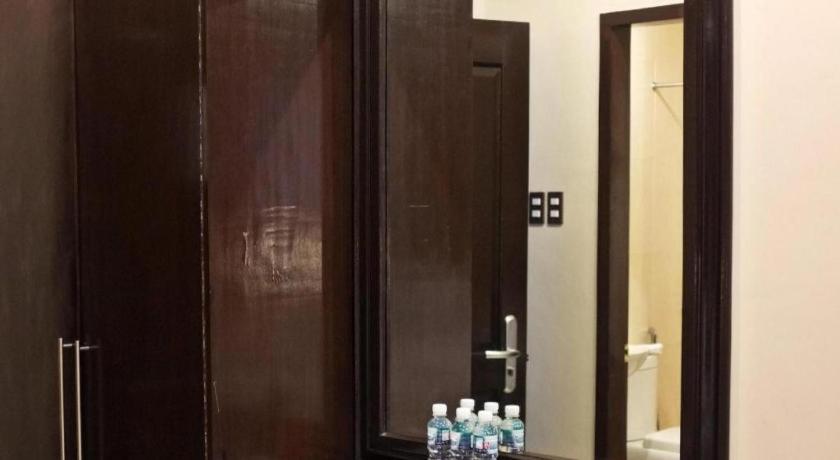 Peridot Suites Davao City Exteriör bild