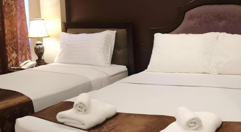 Peridot Suites Davao City Exteriör bild