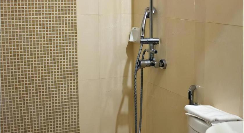 Peridot Suites Davao City Exteriör bild